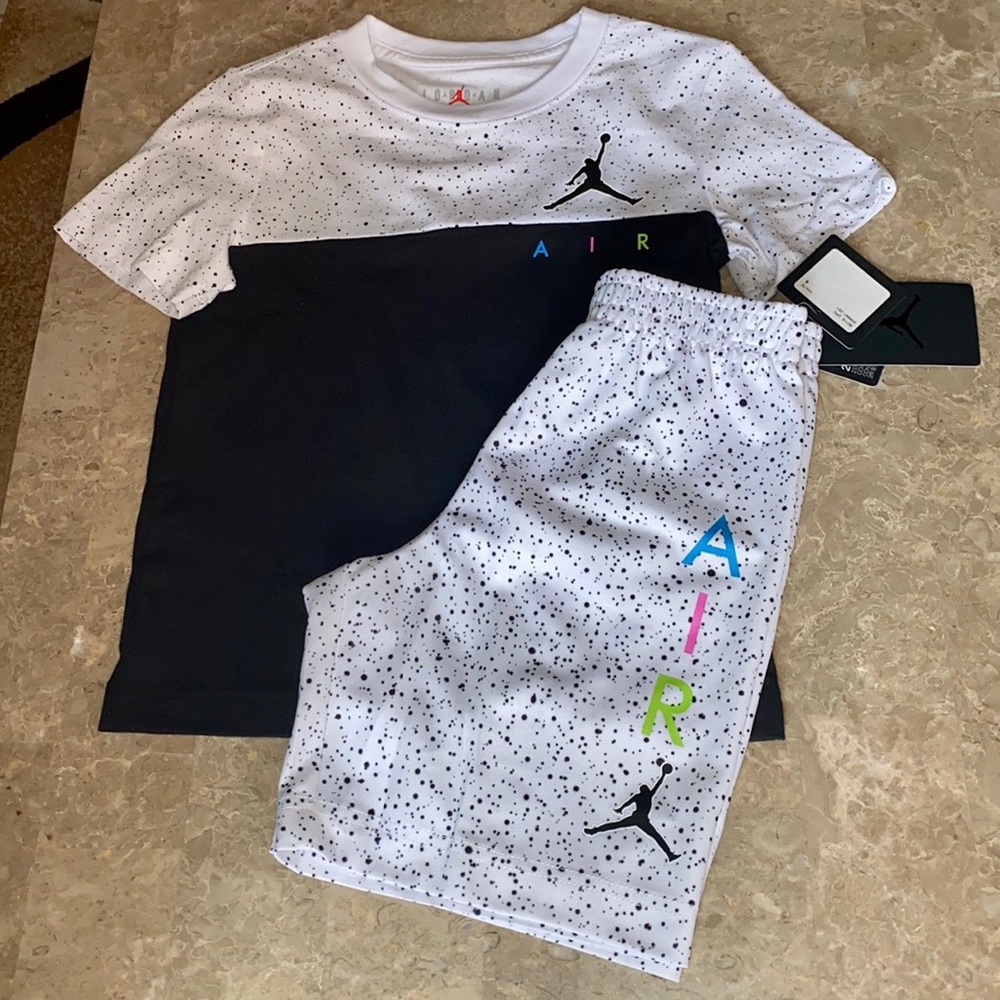 Nike Air Jordan T-Shirt And Shorts Set